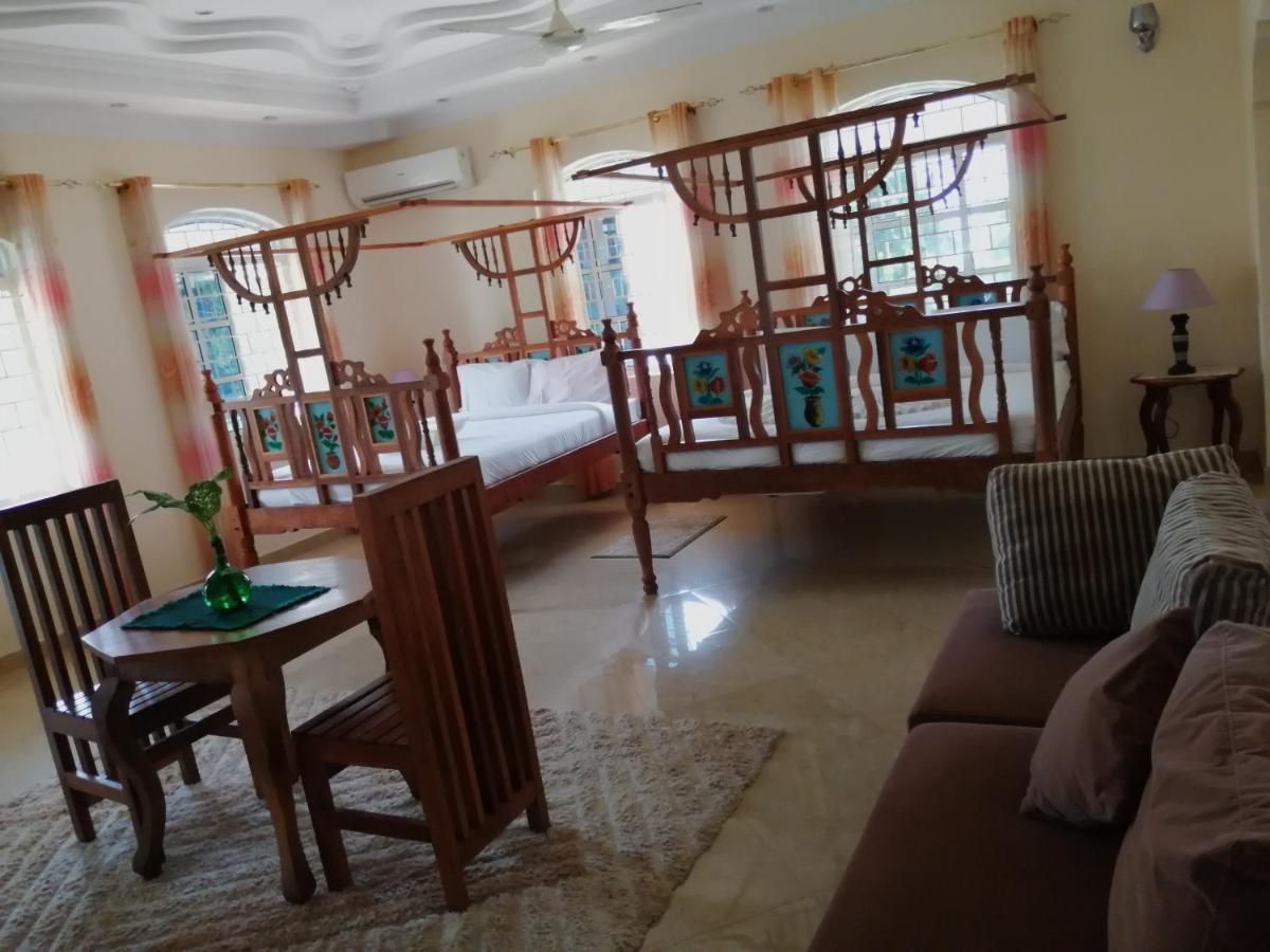 Salhiya Lodge Zanzibar Bilik gambar